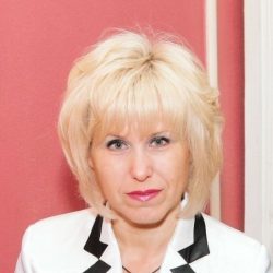 Гречаник Олена Євгенівна Гречаник Олена Євгенівна